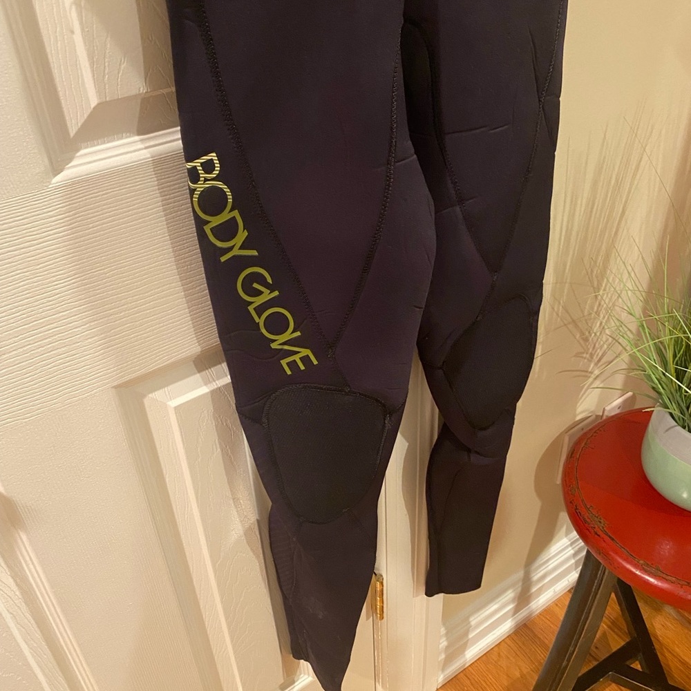 Body Glove Wet Suit 3.2mm - Picture 3 of 3
